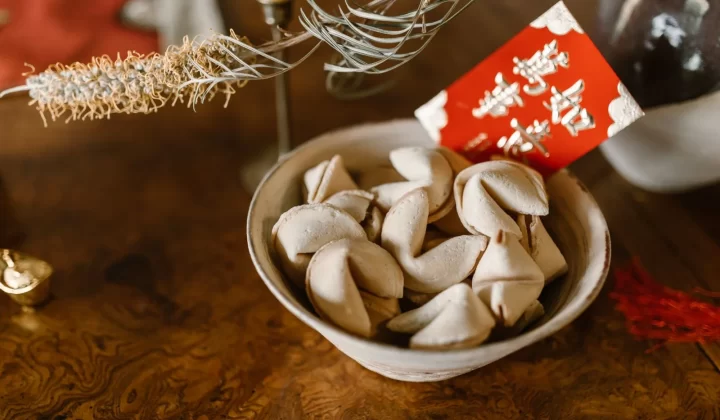春节年货年糕零食与长痘