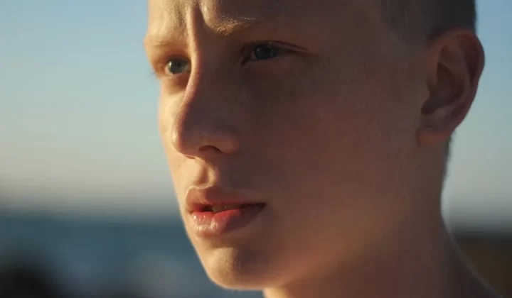 closeup photo of person's face