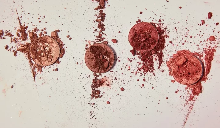 assorted-color powders